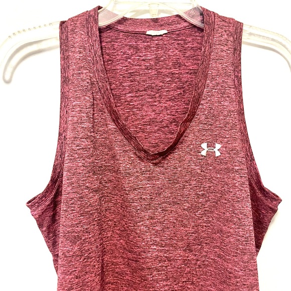 nwot! • Under Armour razor back loose athletic tank top - Picture 2 of 10